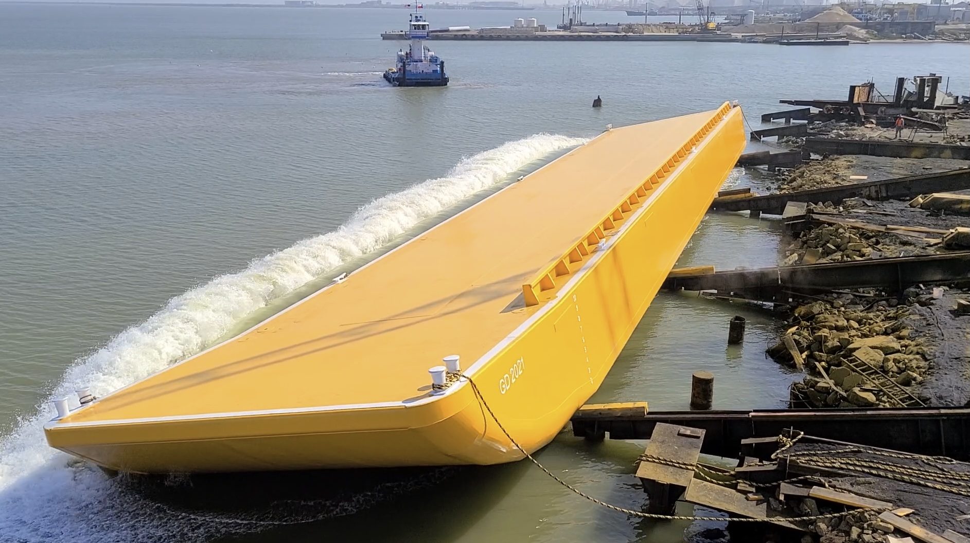 Newly built barge GD 2021 launching into the water