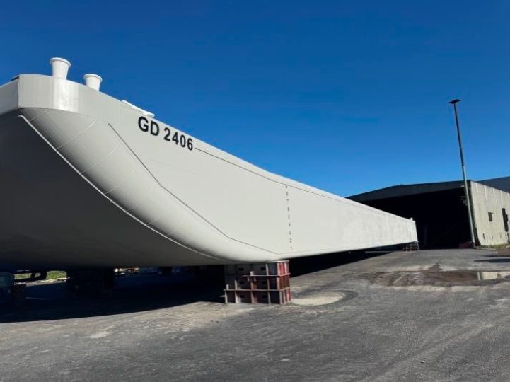 Bow of new-build barge GD 2406